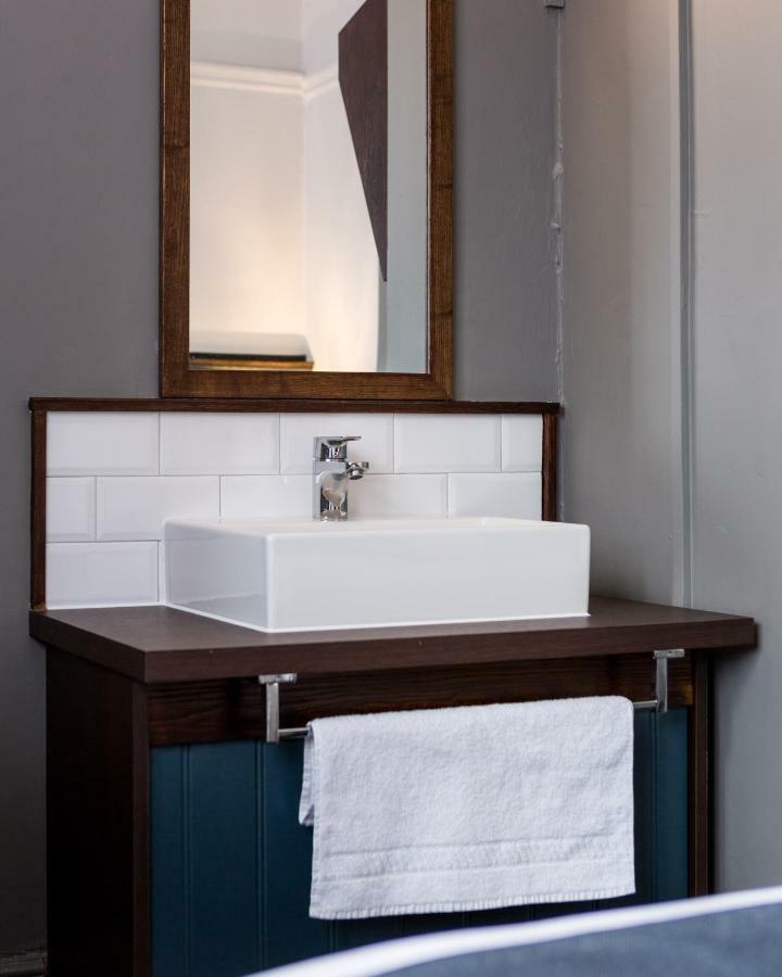 Hotel Southern Cross 2*